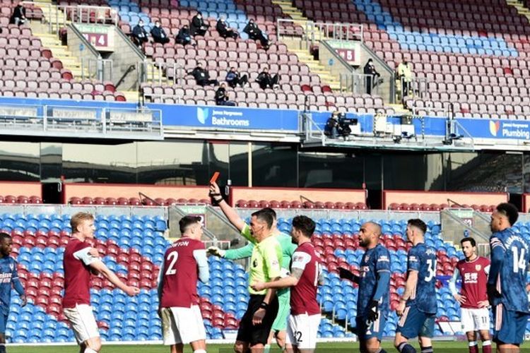 Laga Burnley vs Arsenal di Stadion Turf Moor, Sabtu (6/3/2021) pada pekan ke-27 Liga Inggris 2020-2021. 