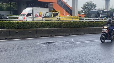 Bina Marga Akan Perbaiki Total Jalan Berlubang di MT Haryono, Tapi Terkendala Cuaca