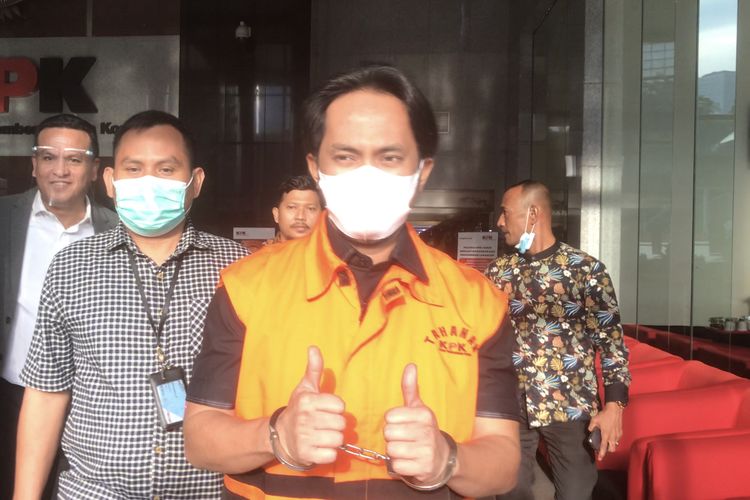 Bupati nonaktif Penajam Paser Utara (PPU) Abdul Gafur Mas’ud ditemui di Gedung Merah Putih KPK, Jakarta, Rabu (16/3/2022).