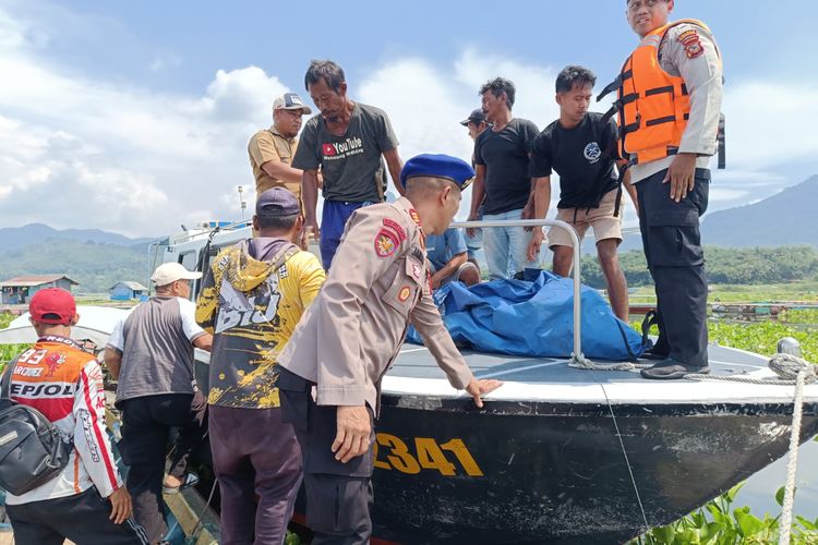 Nelayan Meninggal Saat Berlayar Perairan Waduk Jatiluhur, Perahu Jalan Sendiri di Tengah Danau