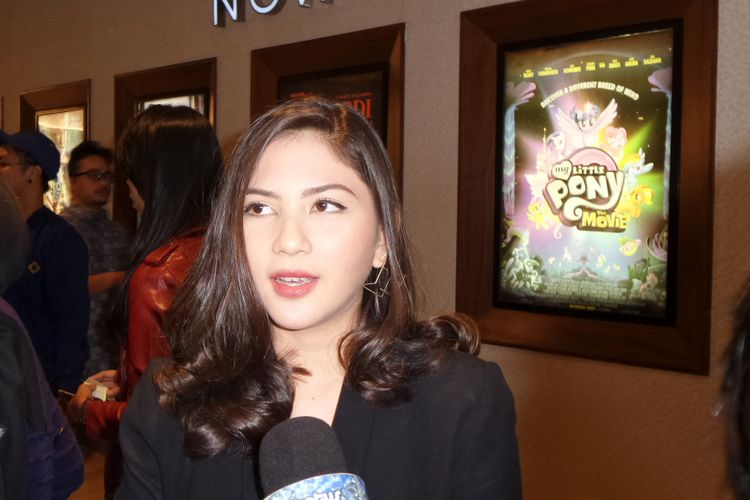 Jessica Mila ketika menghadiri gala premiere film Posesif di XXI Senayan City, Jalan Asia Afrika, Jakarta Pusat, Senin (16/10/2017).