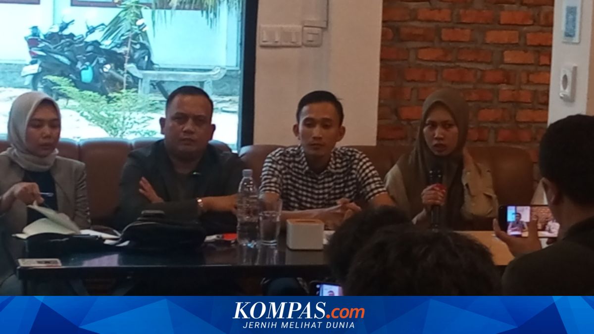 Ajudan Gubernur Riau Nonaktif Protes Penggeledahan KPK, Sang Istri: Lucu, yang Disita Catatan Pribadi Saya ~SN

Klik untuk baca: