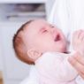 10 Cara Menenangkan Bayi Menangis