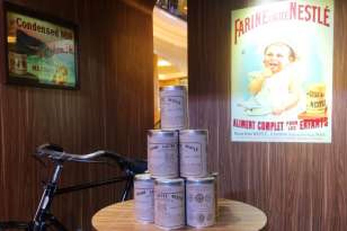 Produk makanan bayi Farine Lactee produksi Nestle tahun 1867 dipamerkan dalam Museum Mini Nestle di Mal Kota Kasablanka Jakarta (12/11/2016) dalam perayaan 150 Tahun Nestle.