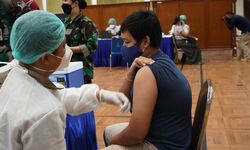 Bantu Pulihkan Sektor Kesehatan dan Ekonomi, Disparbud Jabar Ajak Pelaku Ekraf Ikuti Vaksinasi 