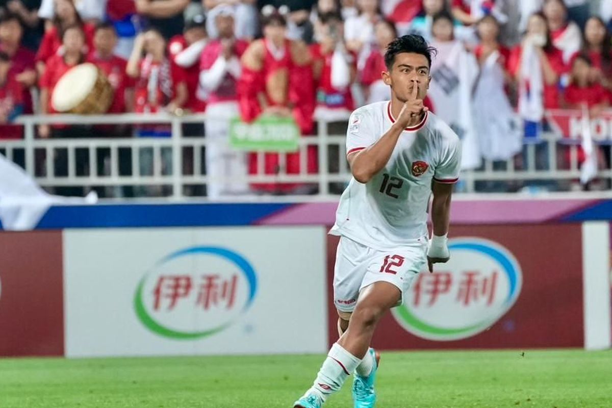 Pratama Arhan merayakan gol penentu pada babak adu penalti di duel perempat final Piala Asia U23 2024 timnas U23 Indonesia vs Korea Selatan di Stadion Abdullah bin Khalifa, Doha, Qatar, Kamis (25/4/2024).