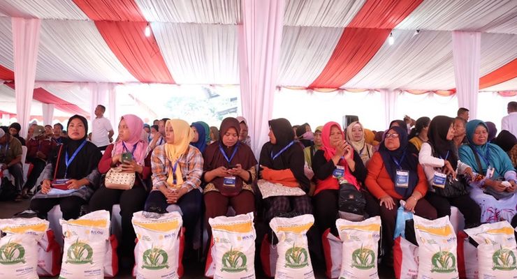 Catatan Analisis Statistik Membuktikan Dampak Bansos