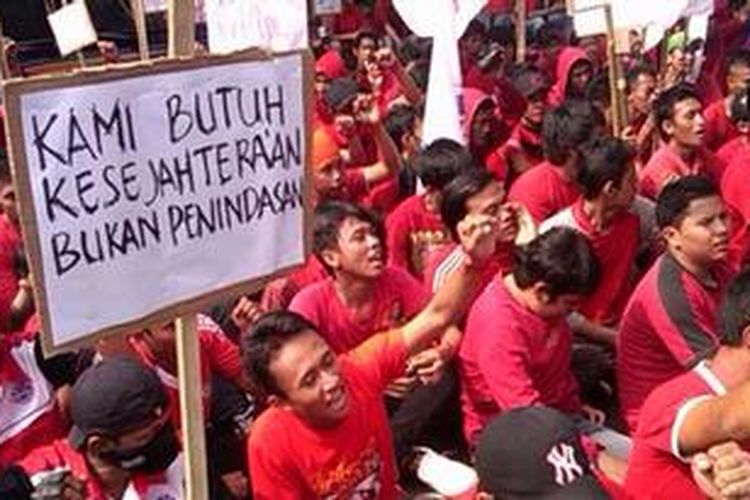 Antisipasi Demo, Gerbang Tol Citeureup Dijaga