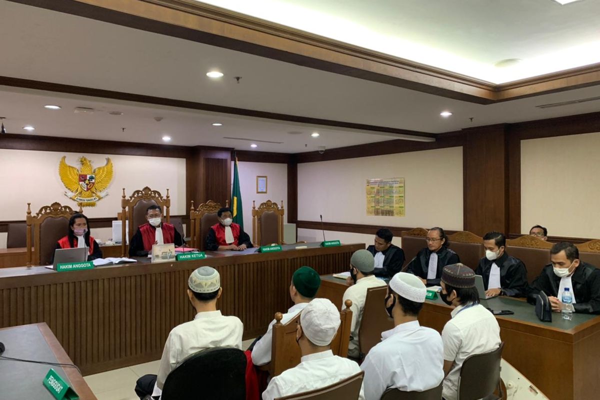 Pengadilan Negeri Jakarta Pusat menggelar sidang kasus pengeroyokan terhadap Ade Armando beragendakan pembacaan tuntutan dari Jaksa Penuntut Umum, Rabu (24/8/2022).