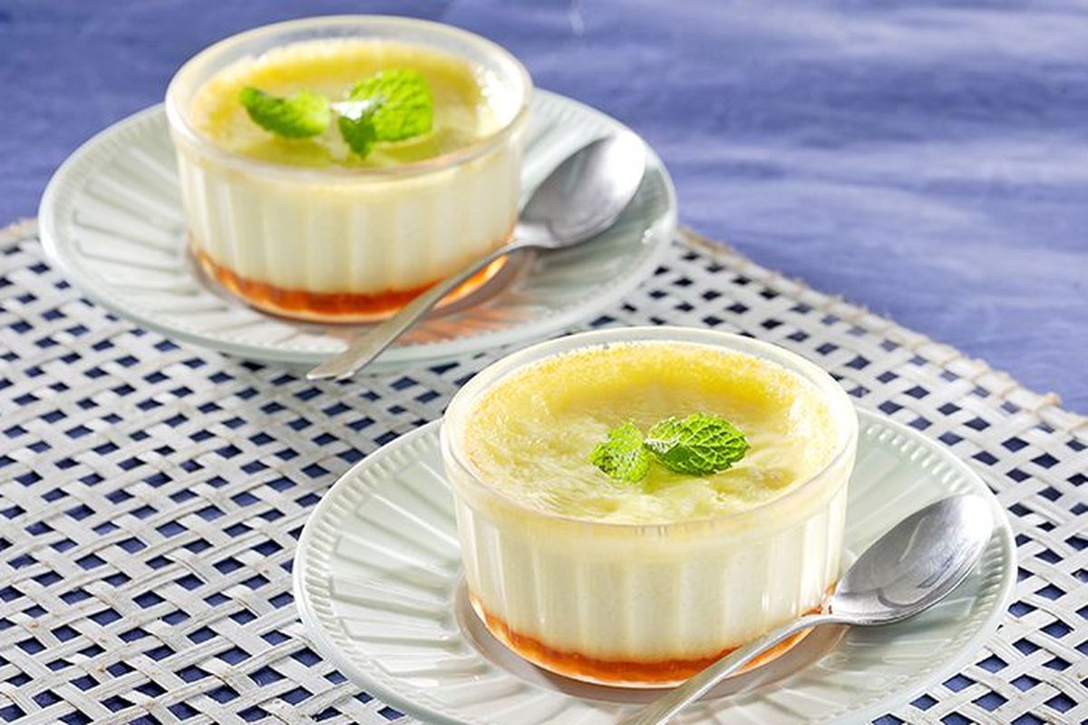 Puding karamel panggang. 