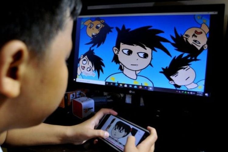Seorang siswa membuat video animasi edukasi yang dipelajarinya secara otodidak di Youtube untuk mengisi waktu luang saat belajar dari rumah.