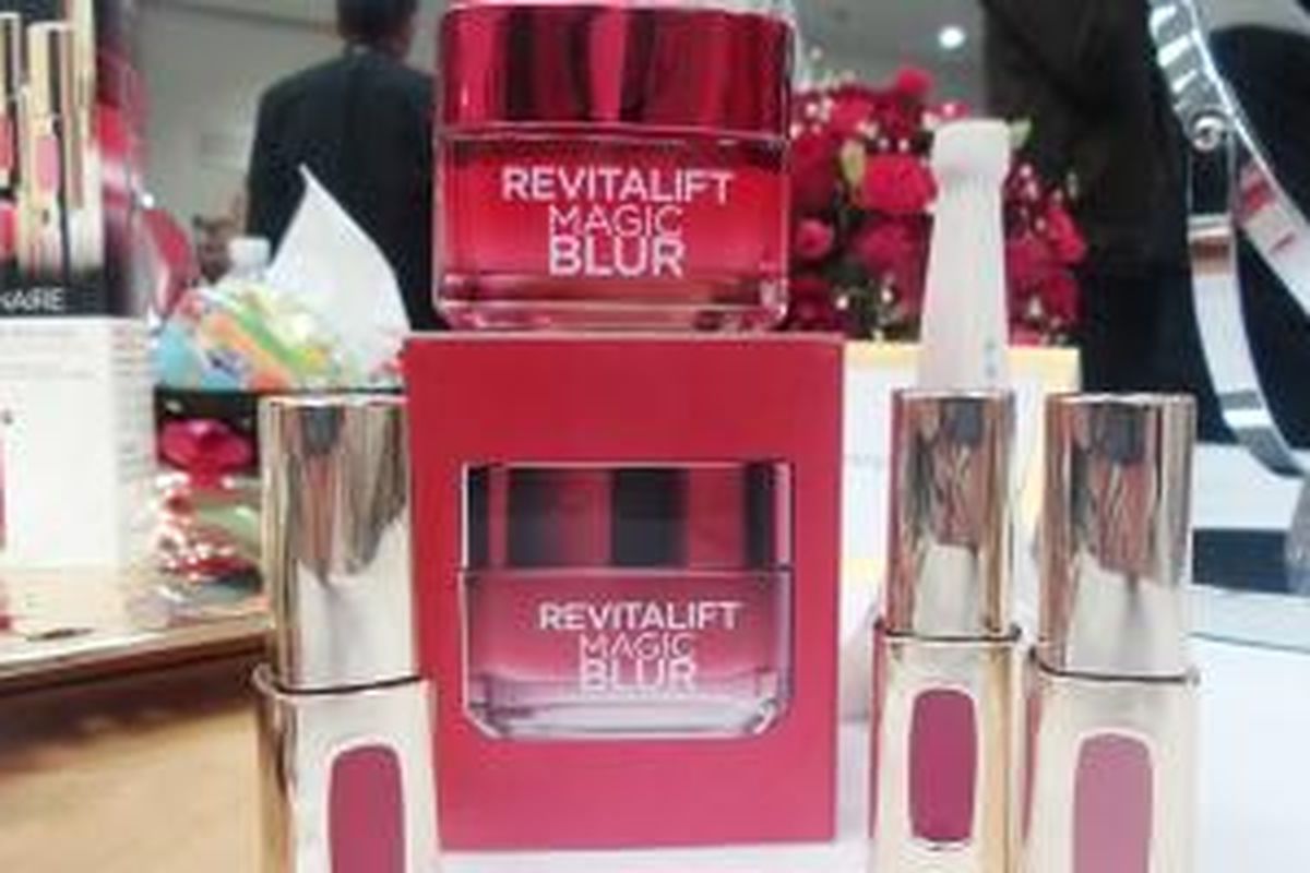 Produk terbaru Loreal, Revitalift Magic Blur dan Color Riche Extraordinaire. 