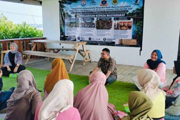 Konservasi Mangrove Dimulai dari Dapur Warga, IKTJ dan UNJ Kembangkan Usaha Pesisir