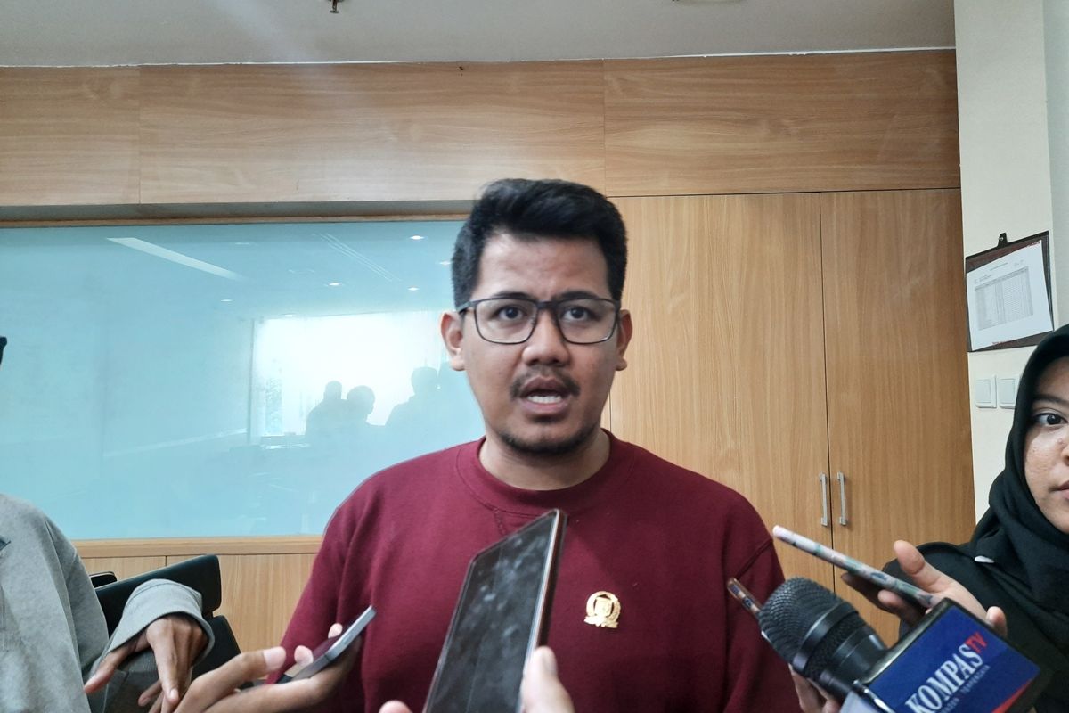 Ketua Fraksi PSI Idris Ahmad di ruang Fraksi PSI, Gedung DPRD DKI, Jakarta Pusat, Rabu (13/11/2019)