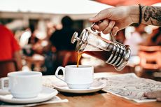 4 Cara Membuat Kopi Manual Brew ala Kafe di Rumah, Saran dari Barista