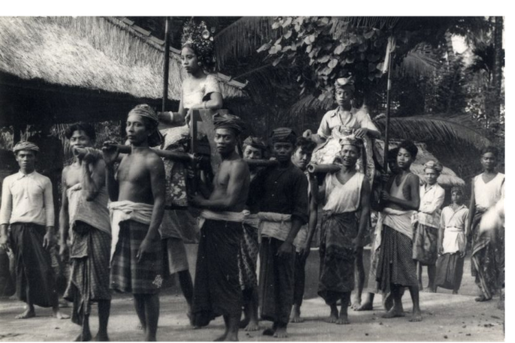 Foto pengantin di Denpasar yang diambil tahun 1930