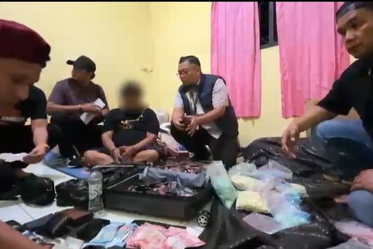 Sebulan 4 Kali Pindah Kontrakan, Bandar Narkoba Pemasok Ekstasi dan Vape dari Malaysia Ditangkap di Deli Serdang