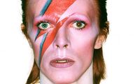 Pusat Studi Seni Pertunjukan David Bowie Dibuka, Pamerkan 90.000 Arsip Ikon Musik Dunia