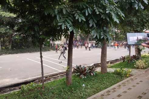 Kericuhan Saat Demo di Bandung, Sejumlah Orang Ditangkap