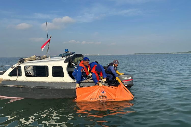 Pencarian 5 Hari, ABK Terakhir Perahu Tenggelam di Gresik Ditemukan Tewas
