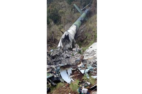 Beredar Foto Bangkai Heli di Papua, Diduga Heli MI-17 Milik TNI yang Hilang