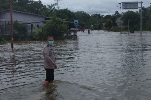 Banjir Rendam Ratusan Rumah di Ketapang, Akses Jalan dan Jembatan Terputus