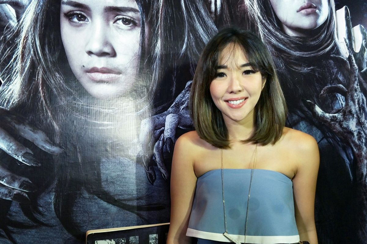 Artis peran yang juga penyanyi Gisella Anastasia saat ditemui di gala premiere film The Secret: Suster Ngesot Urband Lagend di XXI Epicentrum, Rasuna Said, Jakarta Selatan, Selasa (24/4/2018).