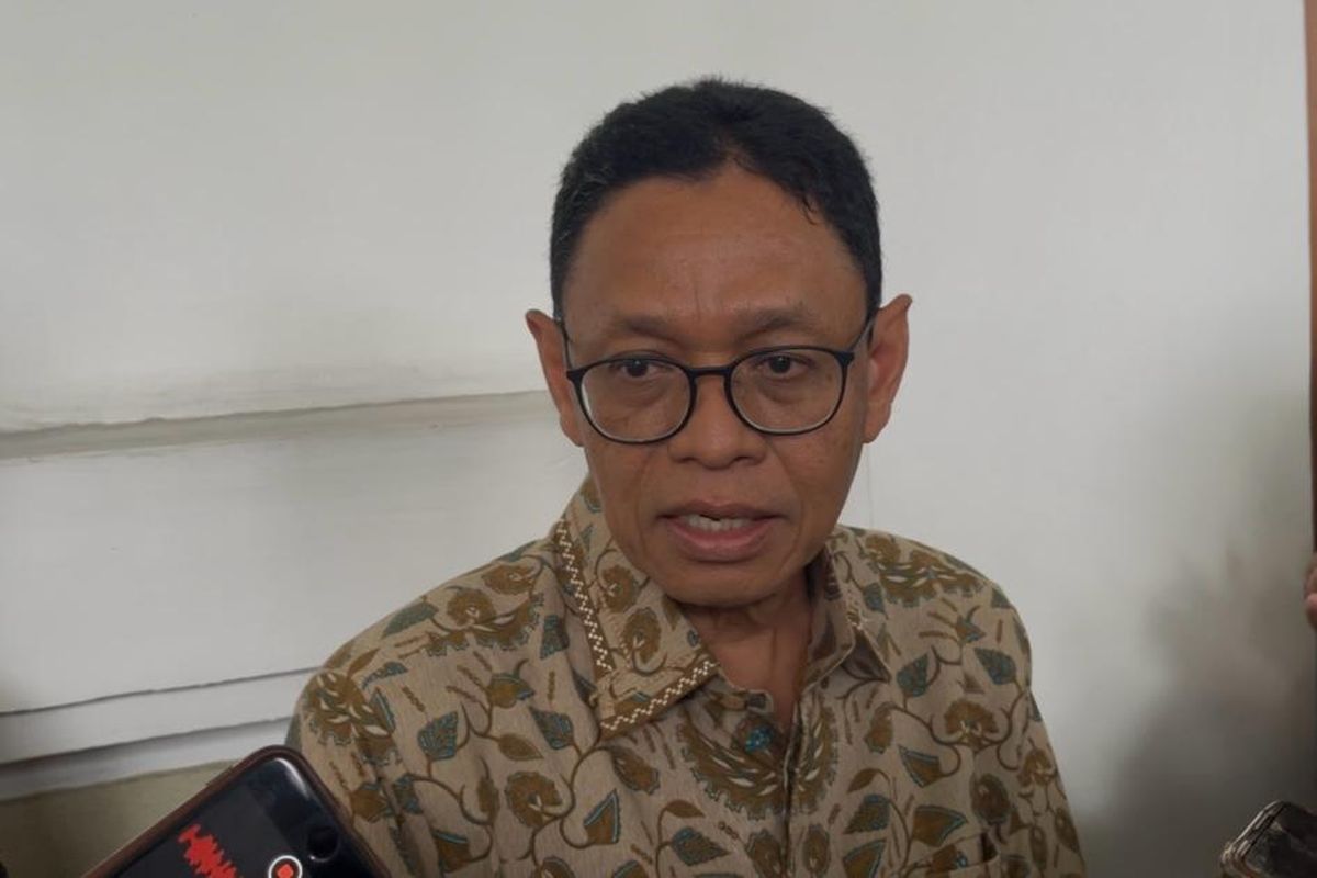 Wakil Menteri ESDM Yuliot Tanjung saat ditemui di Kantor ESDM, Jakarta, Jumat (20/6/2025).