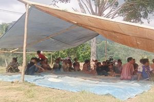 Kemensos Bangun Dapur Umum, Salurkan 30 Ton Beras dan 5.500 Paket Sembako ke NTT