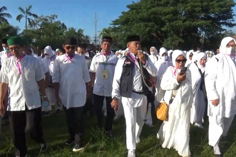 Ratusan Jamah Calon Haji Ikuti Simulasi Tawaf Dan Tata Cara Melakukan Sa'i