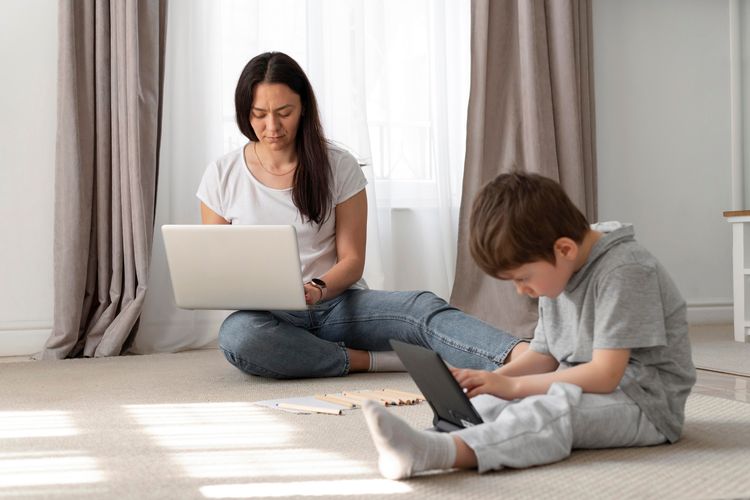 WFH ASN Tak Selalu Ringan, Perempuan Bisa Hadapi Beban Ganda di Rumah