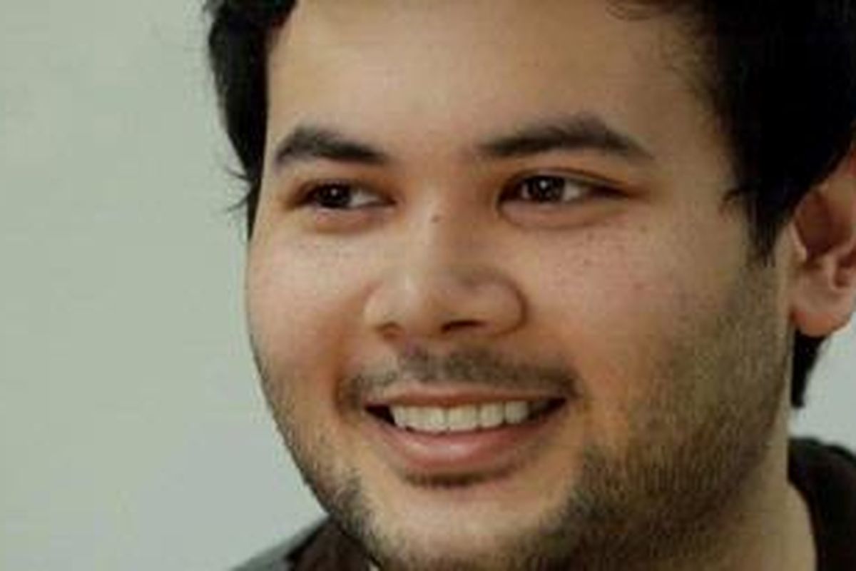 Ridho Rhoma diwawancara sebelum tampil dalam Kompas.com Music Attack di Jakarta, Senin (15/10/2012).