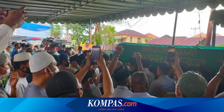 Soal Pelanggaran Prokes Pemakaman Bupati Yasin Payapo, Satgas: Harus Ada Sanksi - Vimarsana News