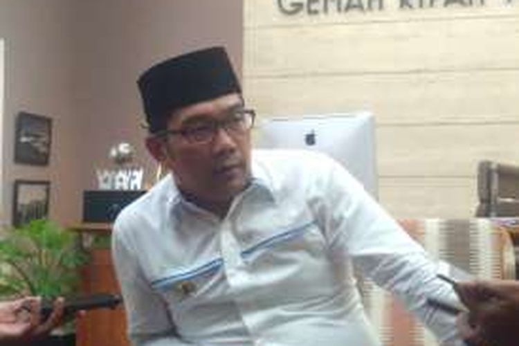 Wali Kota Bandung Ridwan Kamil saat ditemui di ruang kerjanya, Jumat (15/4/2016).