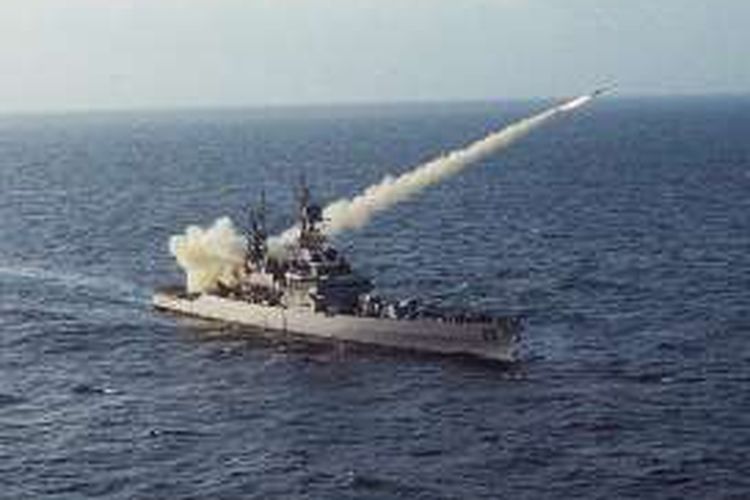 USS Bainbridge (DDG-96) menembakkan rudal. Namun, AS hendak membangun stasiun baru untuk pertahanan darat di Rumania.