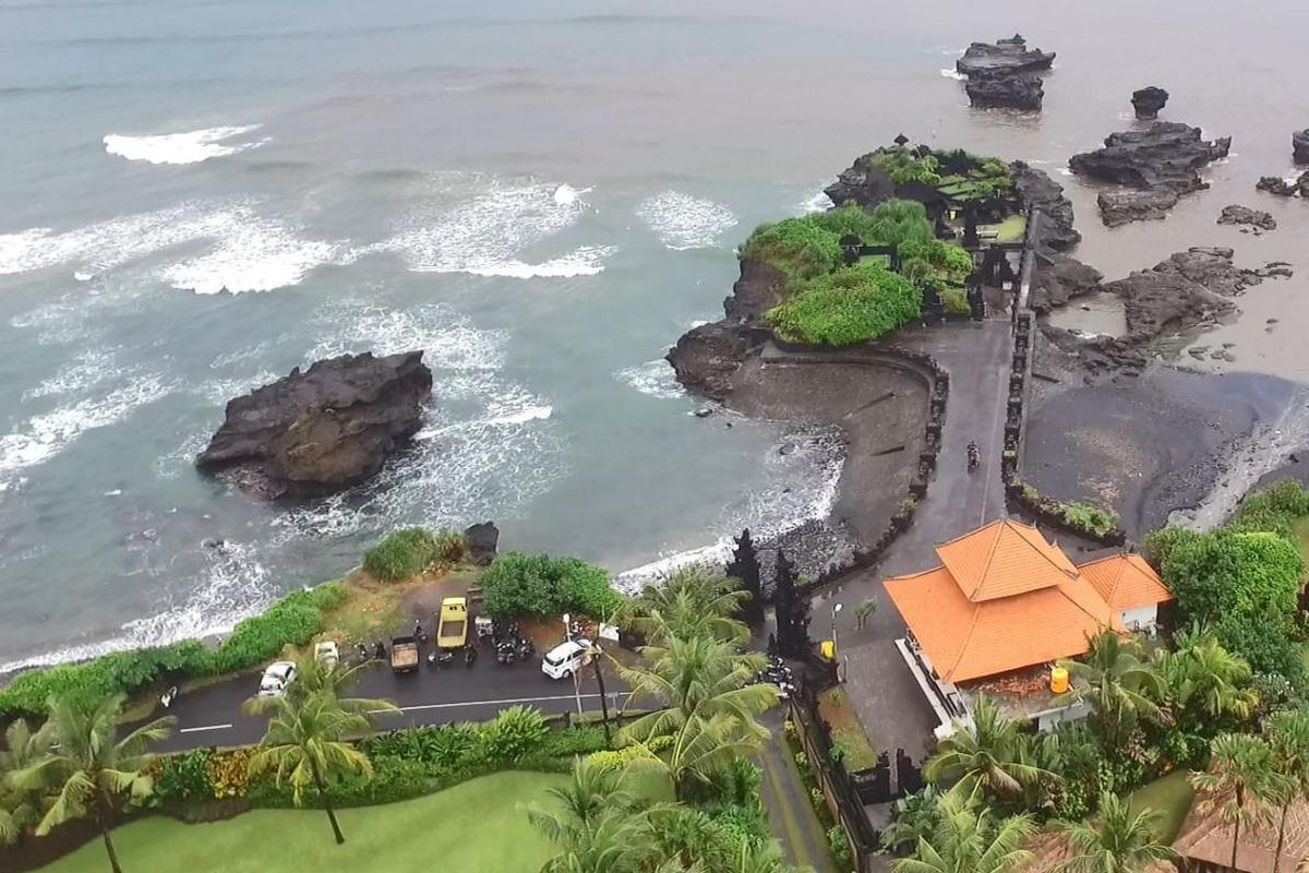 Pantai Mengening di  Desa Cemagi, Kecamatan Mengwi, Kabupaten Badung, Bali.