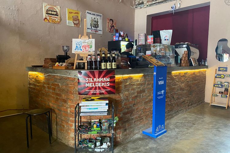 Tempat ngopi dan nongkrong bernuansa jadul di Penalama Coffee, Bogor. 