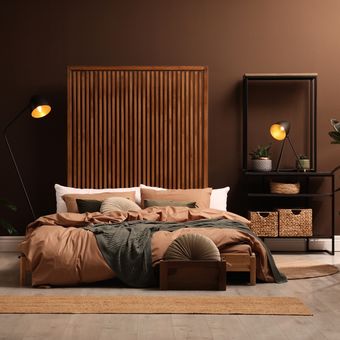 Ilustrasi kamar tidur dengan nuansa warna coklat. 