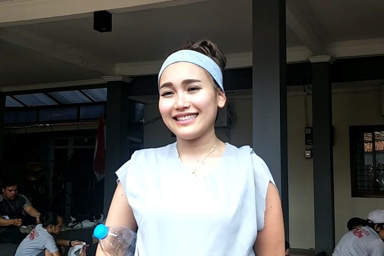 Ayu Ting Ting saat ditemui di kediamannya, di kawasan Depok, Jawa Barat, Minggu (11/8/2019).