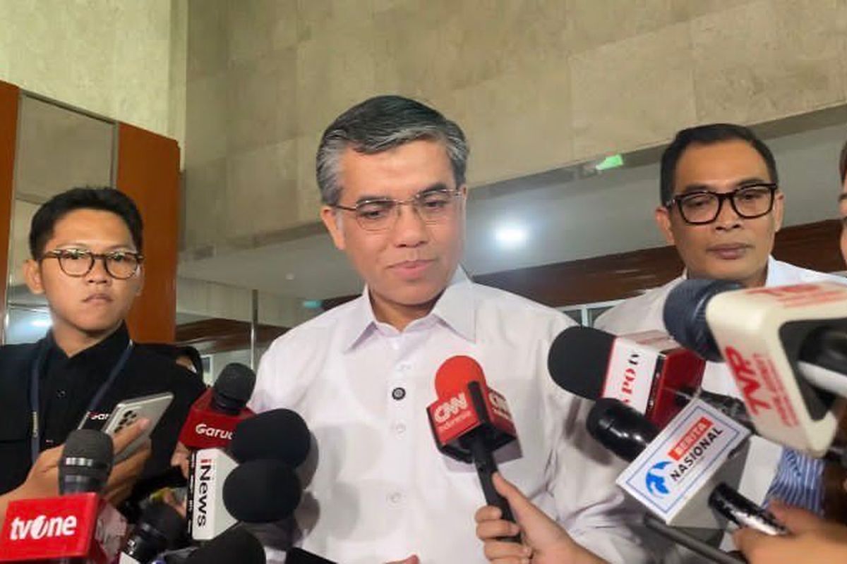 Menteri Ketenagakerjaan Yassierli setelah menyampaikan dukungan pemerintah terhadap RUU Perlindungan Pekerja Rumah Tangga dalam rapat Baleg DPR RI, Senin (20/4/2026)