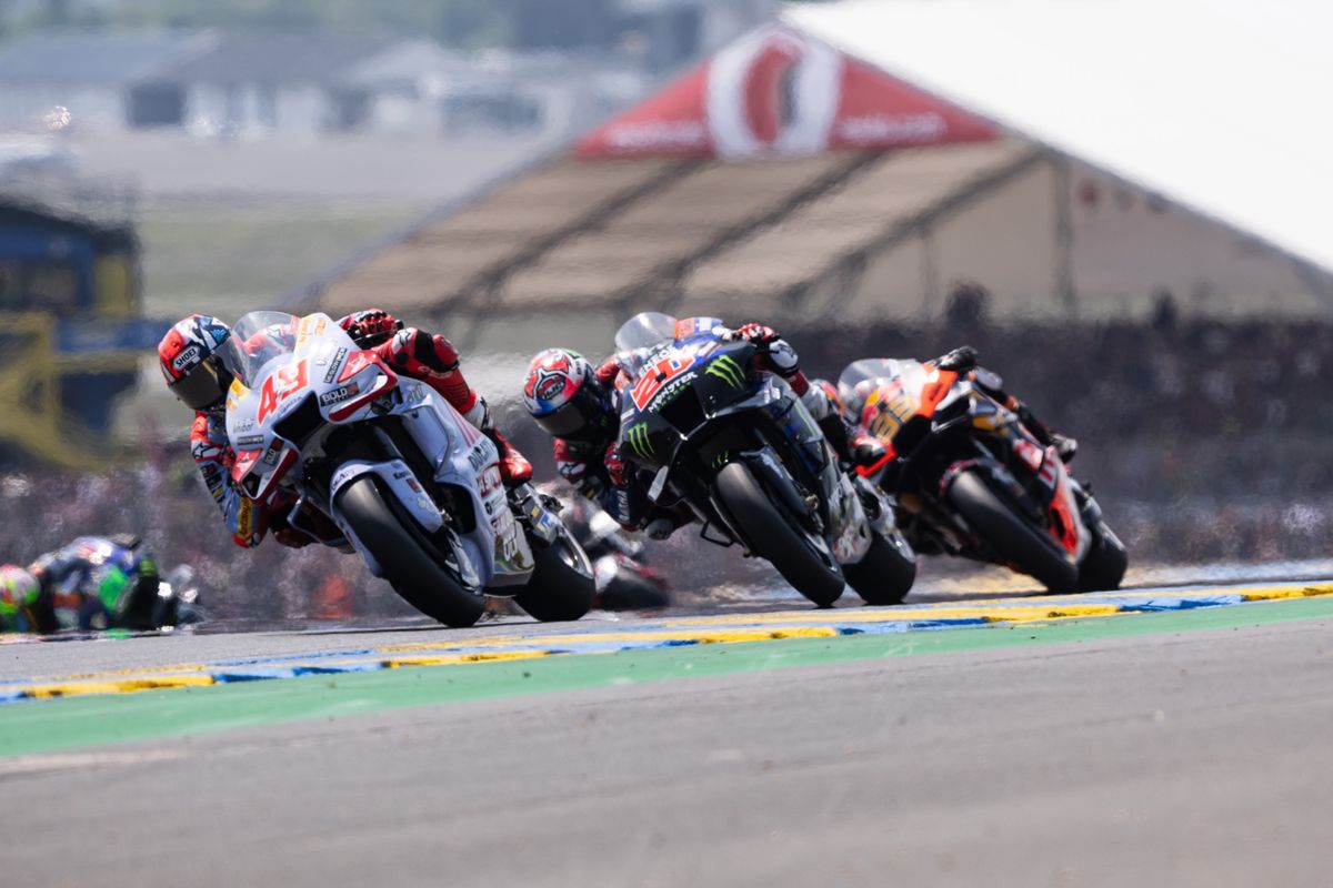 Fabio Di Giannantonio saat berlaga pada MotoGP Perancis 2023 di Sirkuit Le Mans.