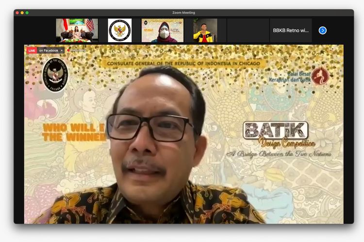 Konsul Jenderal RI di Chicago, Meri Binsar Simorangkir saat menghadiri acara final lomba desain batik yang dilaksanakan pada Rabu (29/12/2021). Lomba desain batik dengan mengusung tema The Best of Both Worlds: Batik as Bridge Between Two Nations.