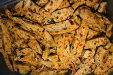 [POPULER TREN] Sanksi Perusahaan yang Beri Gaji di Bawah UMP/UMK | 10 Kota yang Terancam Tenggelam