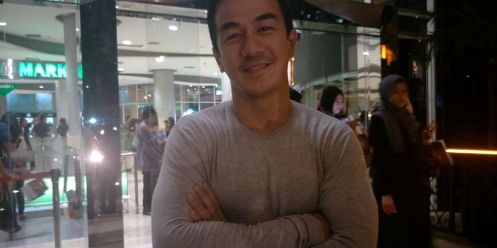 Joe Taslim saat menghadiri gala premier film Chrisye di XXI Epicentrum, Kuningan, Jakarta Selatan, Jumat (1/12/2017) malam.