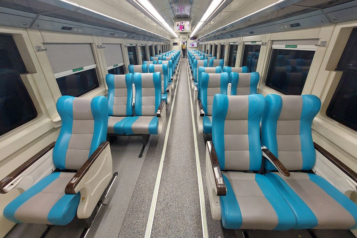 Kursi Kereta Api Argo Parahyangan Tambahan