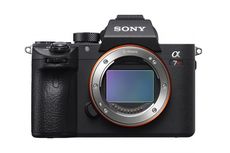 Sony Resmikan Kamera Mirrorless Full Frame A7R Mark III 