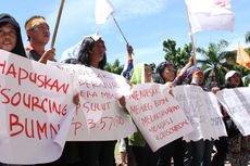 Gubernur Tak Keluar, Buruh Sulut Saling Dorong dengan Polisi