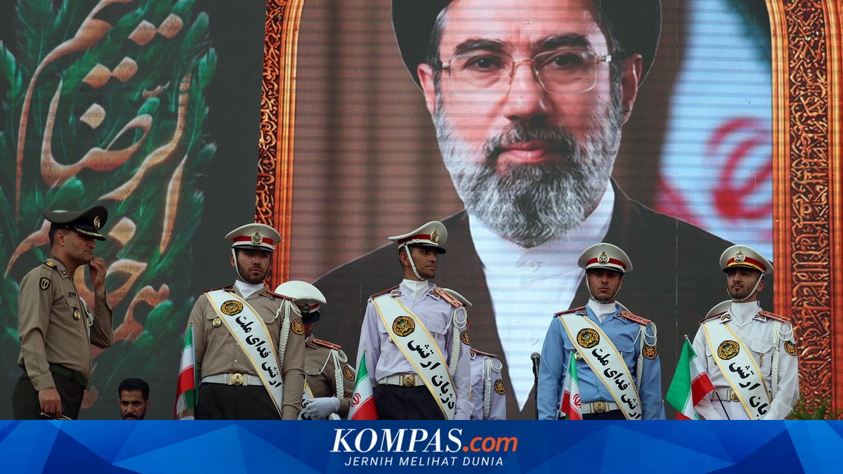 AS Jatuhkan Sanksi ke Sosok yang Diduga Danai Mojtaba Khamenei