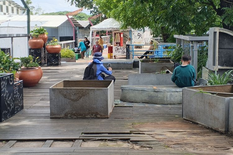Teras Cihampelas Bakal Ditata Ulang, Satpol PP Jabar Mulai Ukur Lahan