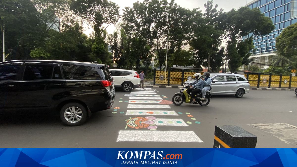Polemik Zebra Cross Pac Man: Dibuat Warga yang Resah, Dihapus karena Tak Sesuai Standar ~TR

Klik untuk baca: